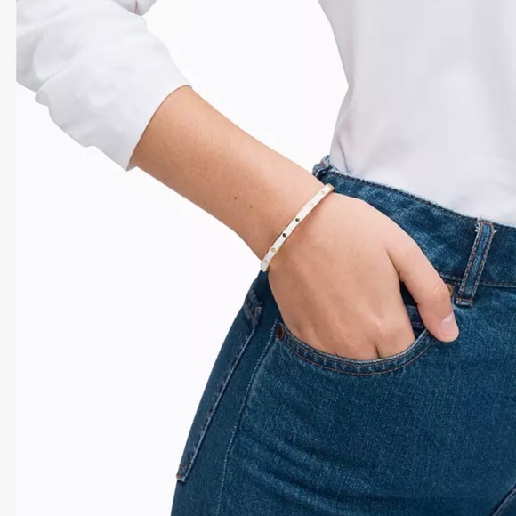NWT, Spot The Spade Enamel Hinged Bangle, White, - Picture 2 of 11